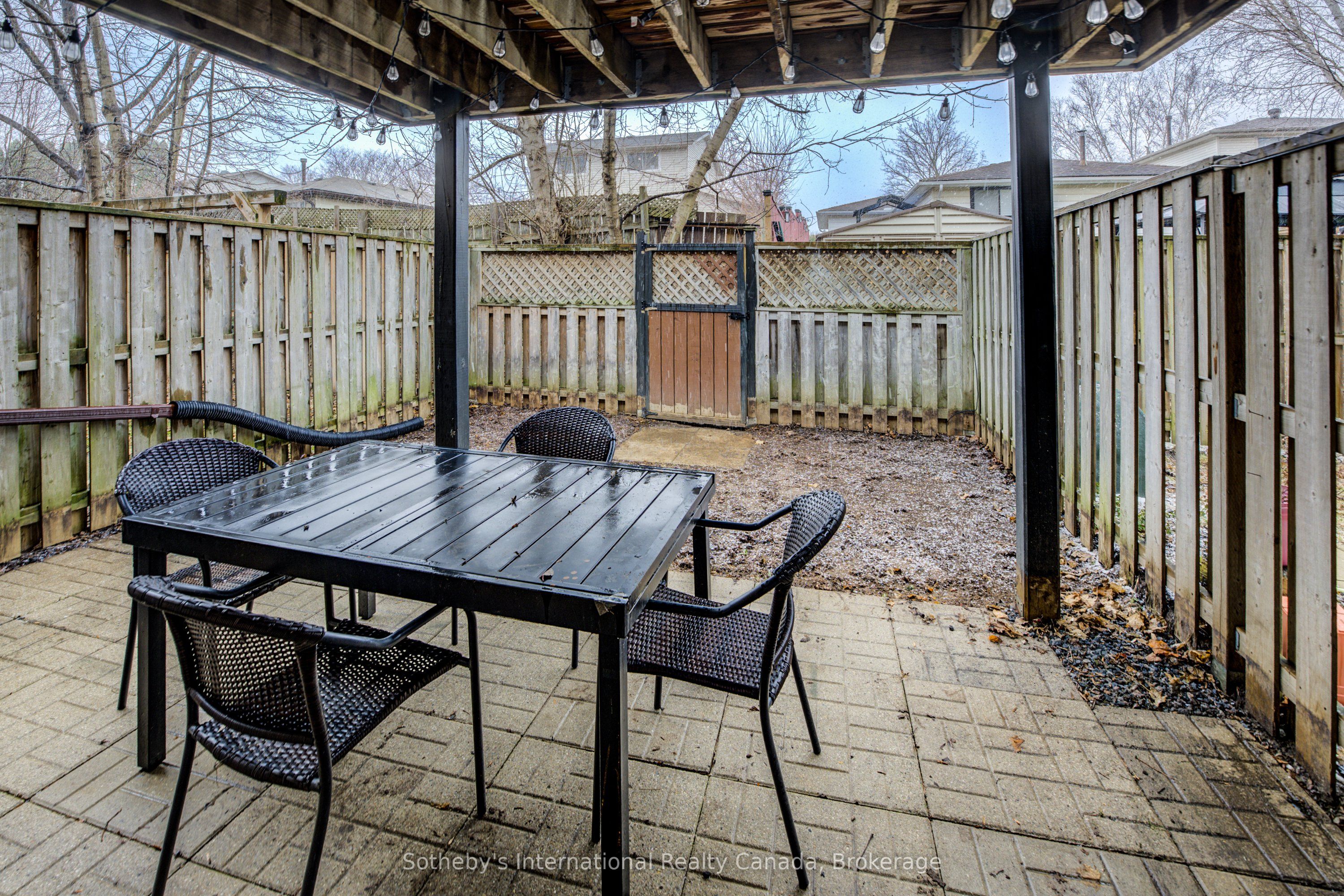 49 Cedarwoods Crescent, #52