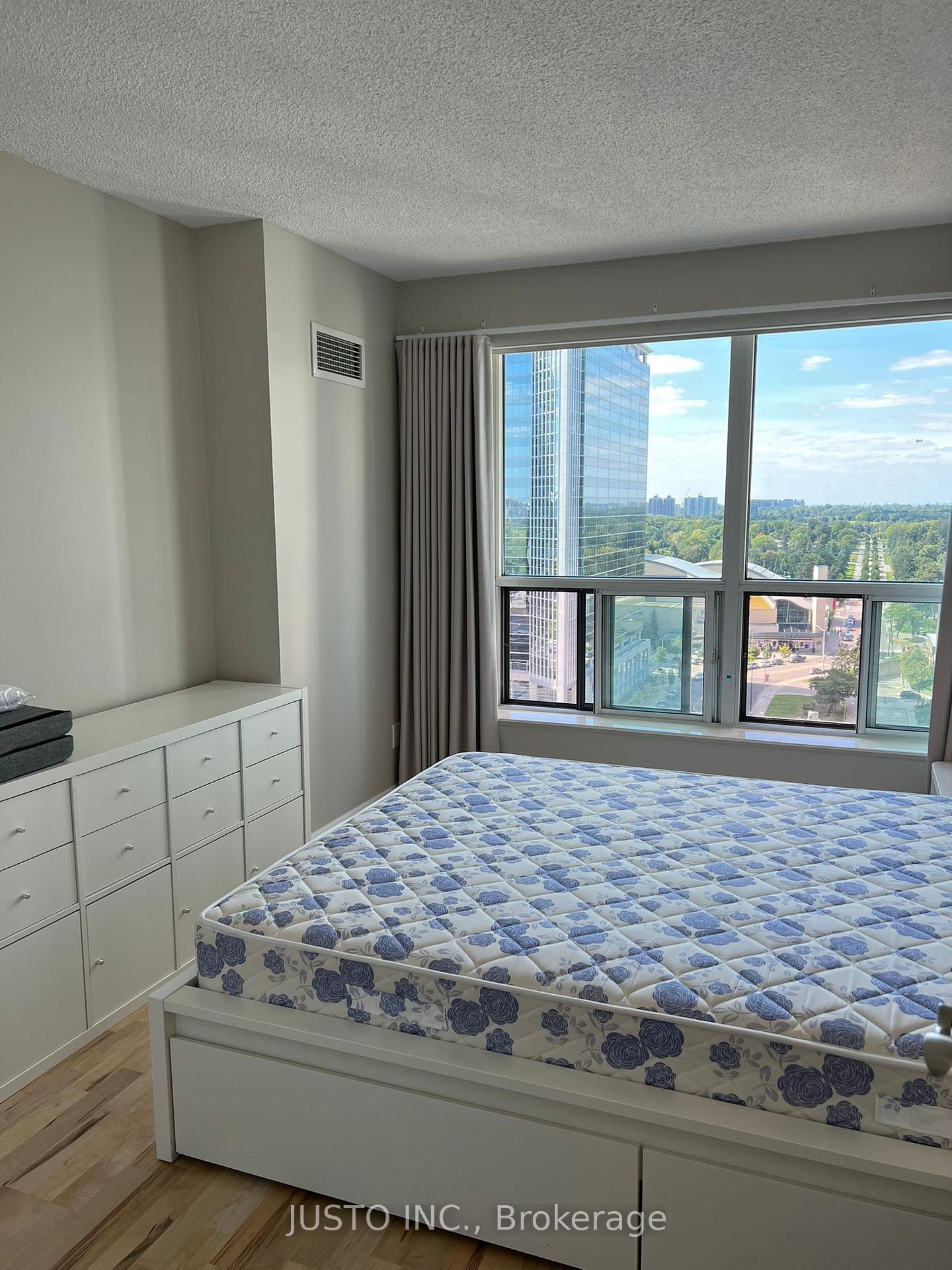 1 Bedroom Condo at 188 Doris, Toronto For sale