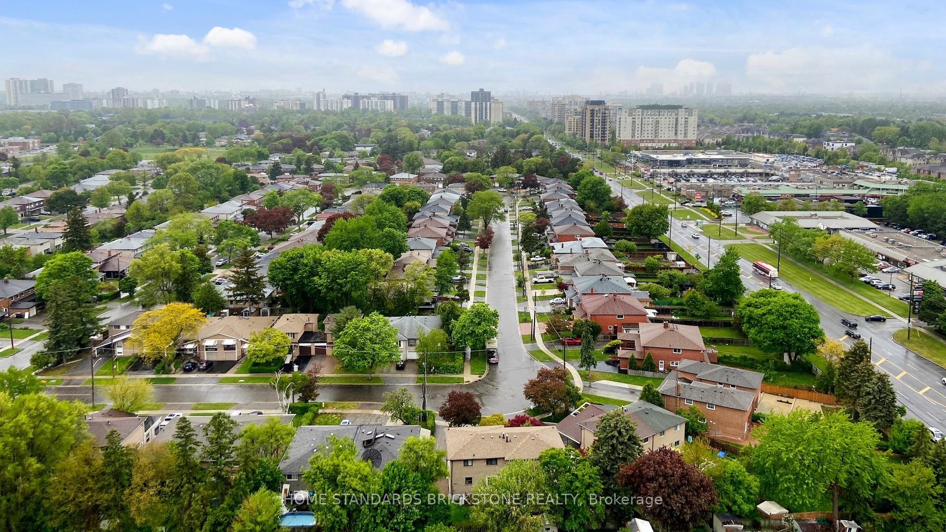3 Bedrooms Condo at 205 Hilda, Toronto For sale