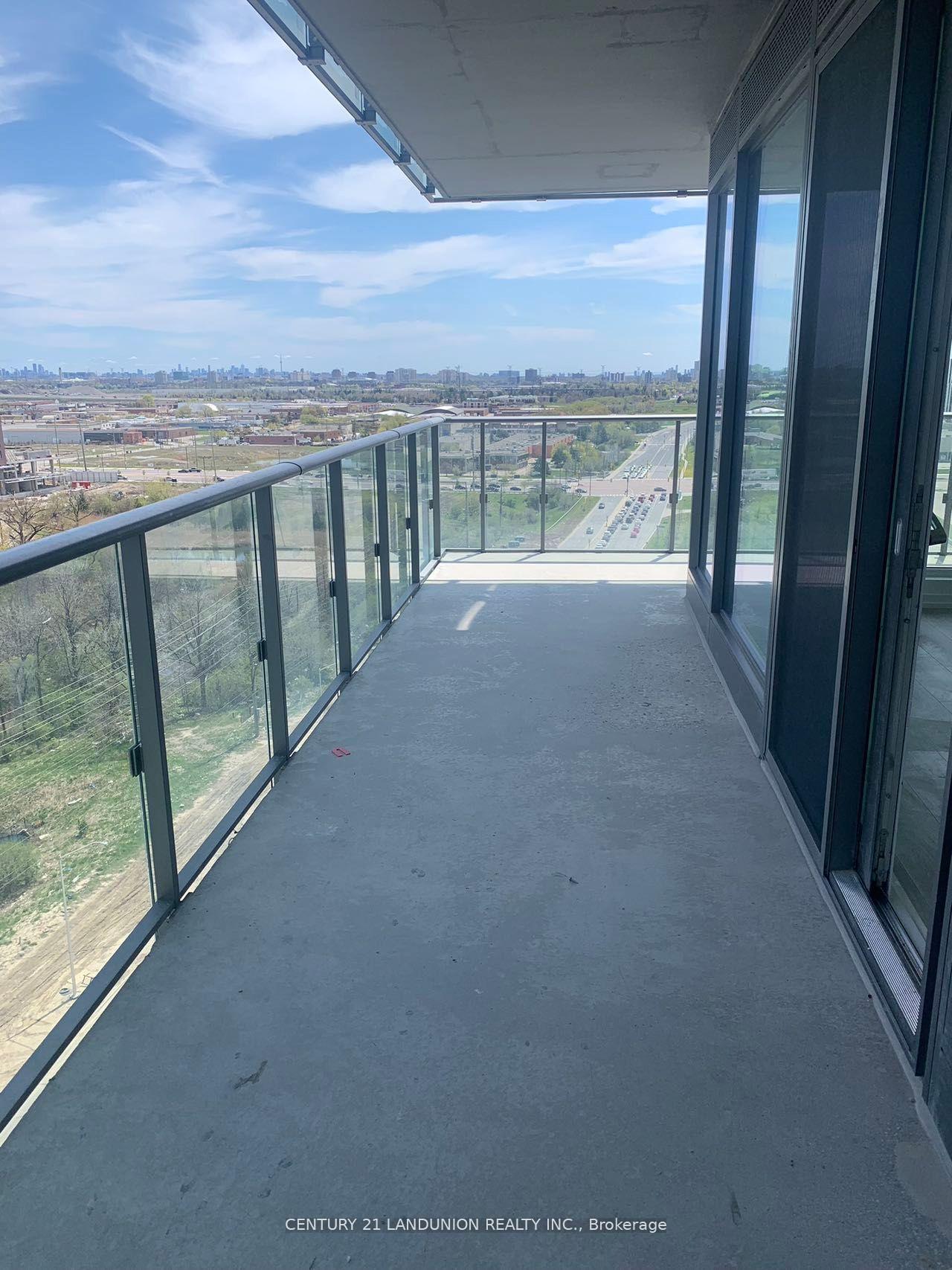 2 Bedrooms Condo at 7890 Jane, Vaughan For sale