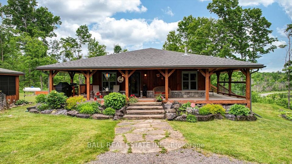 944 Steenburg Lake Road