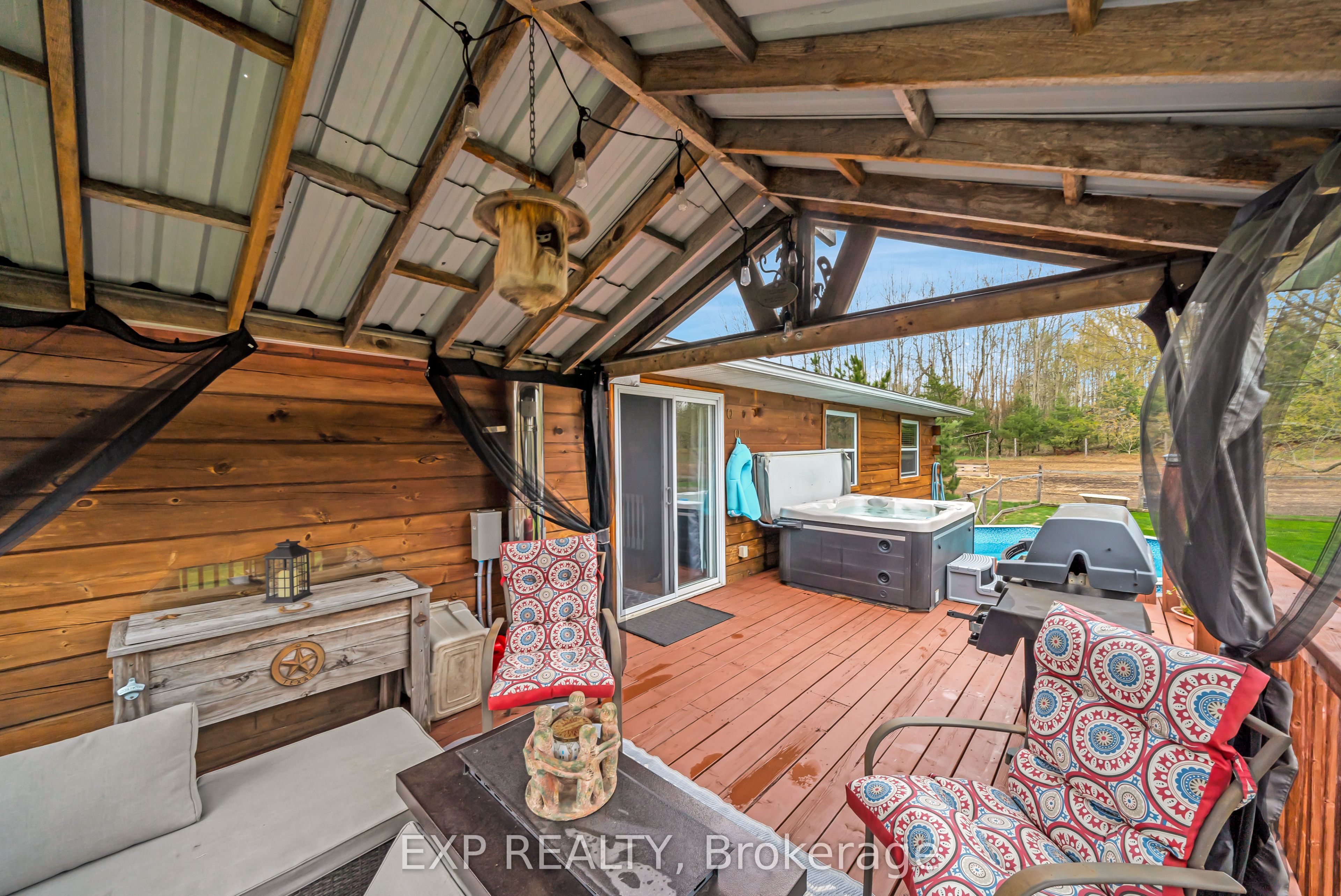 1469 Queensborough Road, Tweed Elzevir (Twp)