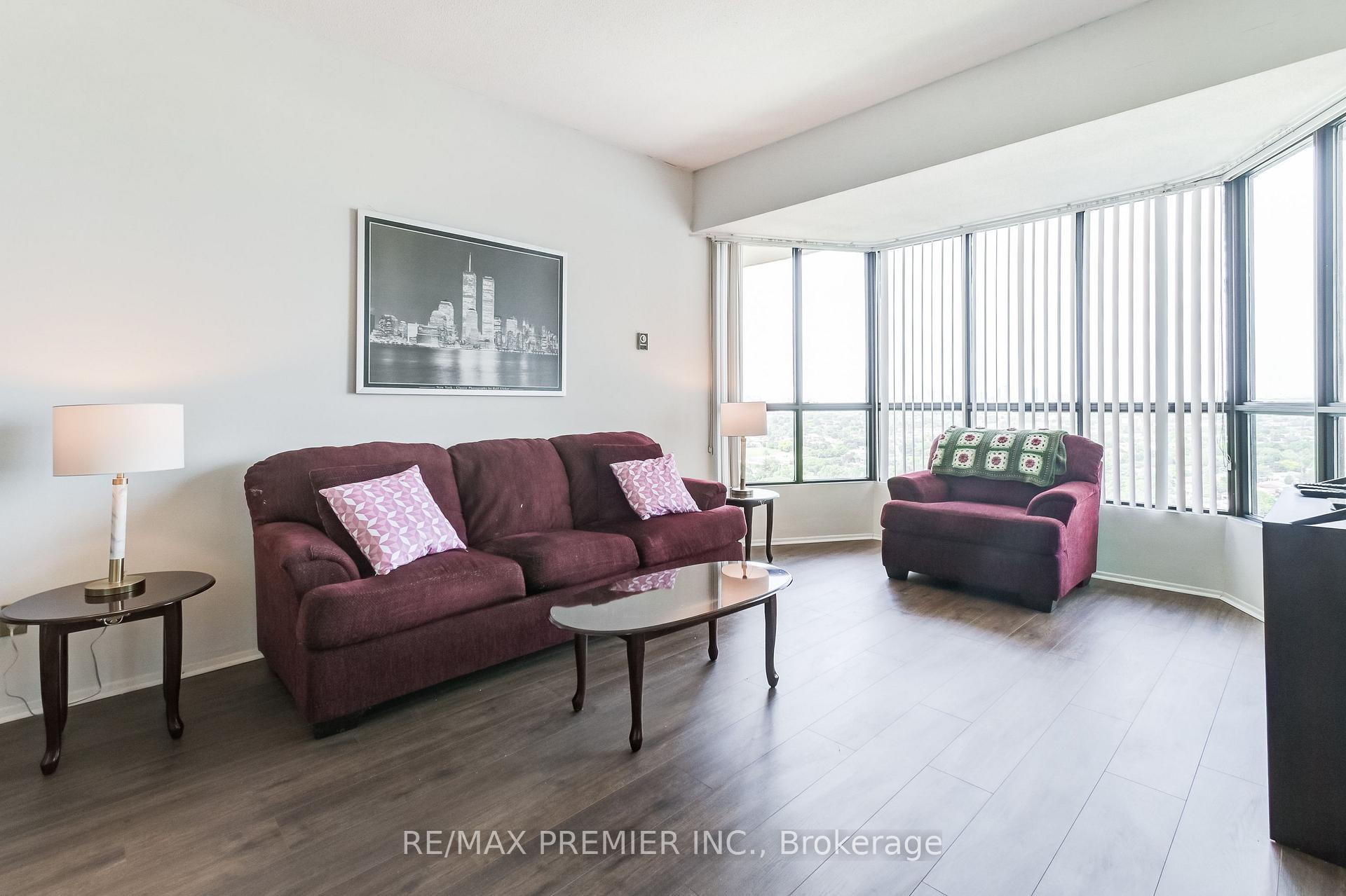 1 Bedroom Condo at 1333 Bloor, Mississauga For sale