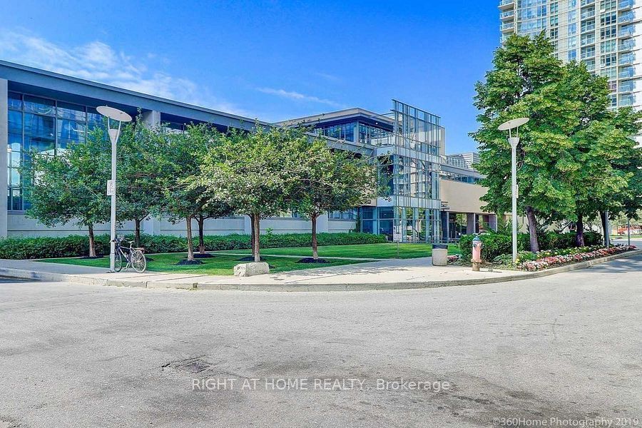 5 Mariner Terrace, #1809