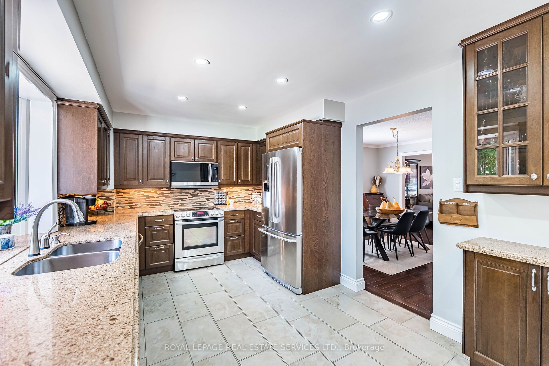 1532 Lovelady Crescent