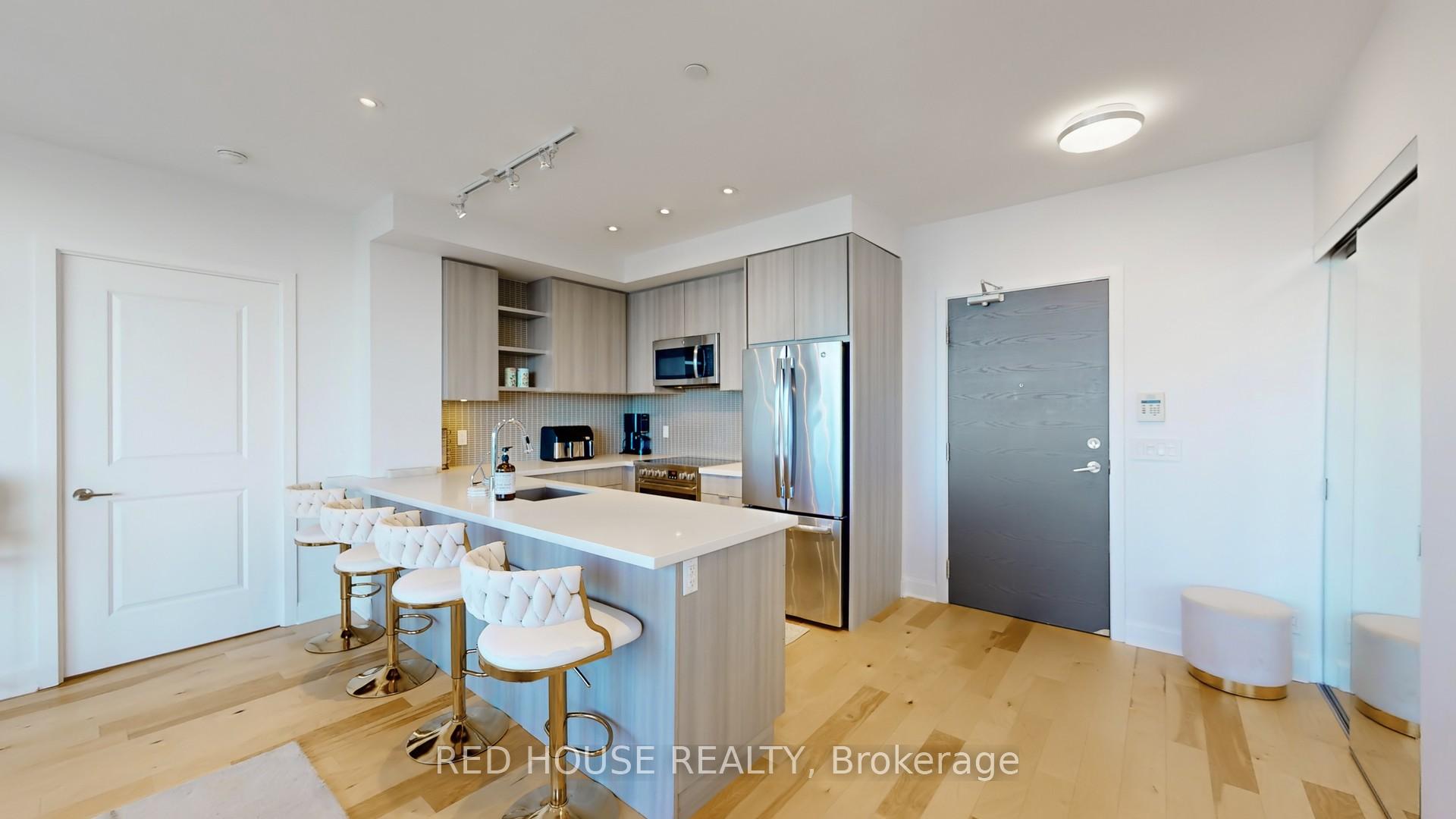 3 Bedrooms Condo at 33 Shore Breeze, Toronto For sale