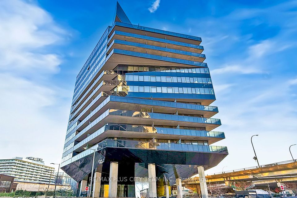 21 Lawren Harris Square