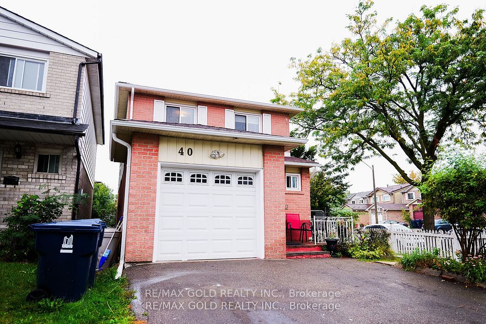 40 Glen Hollow