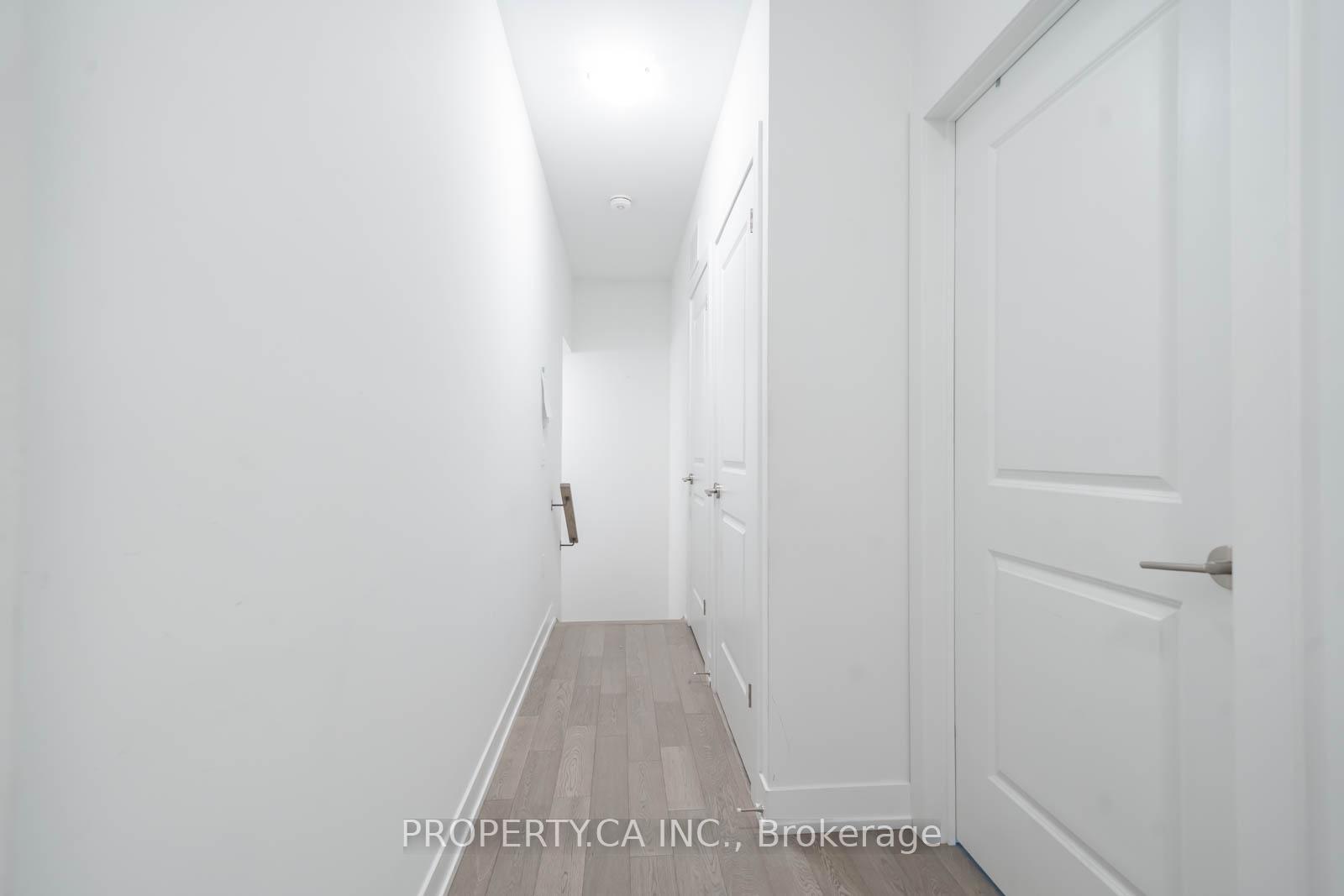 2 Bedrooms Condo at 1115 Douglas McCurdy, Mississauga For sale