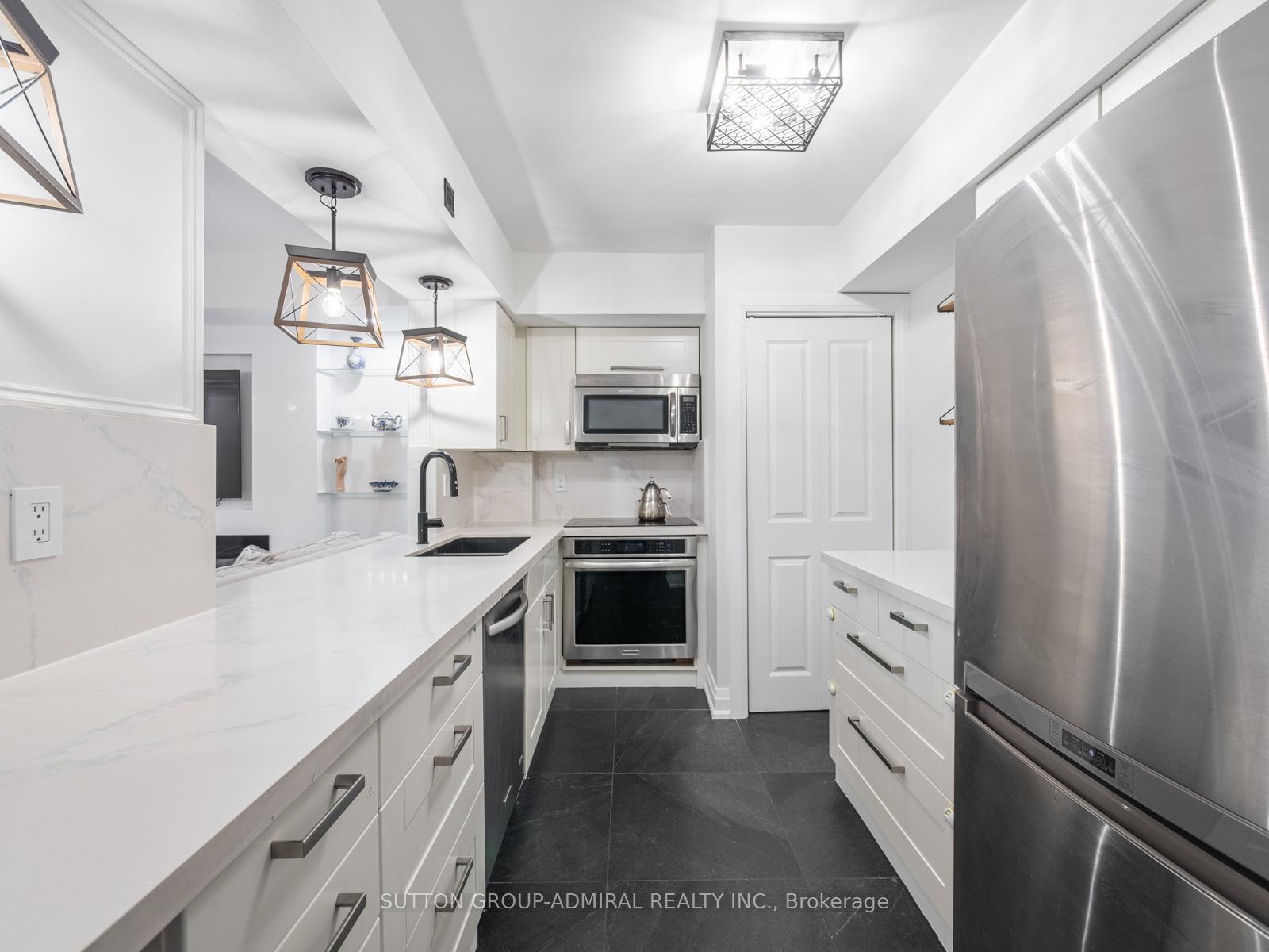 2 Bedrooms Condo at 5 Everson, Toronto For sale
