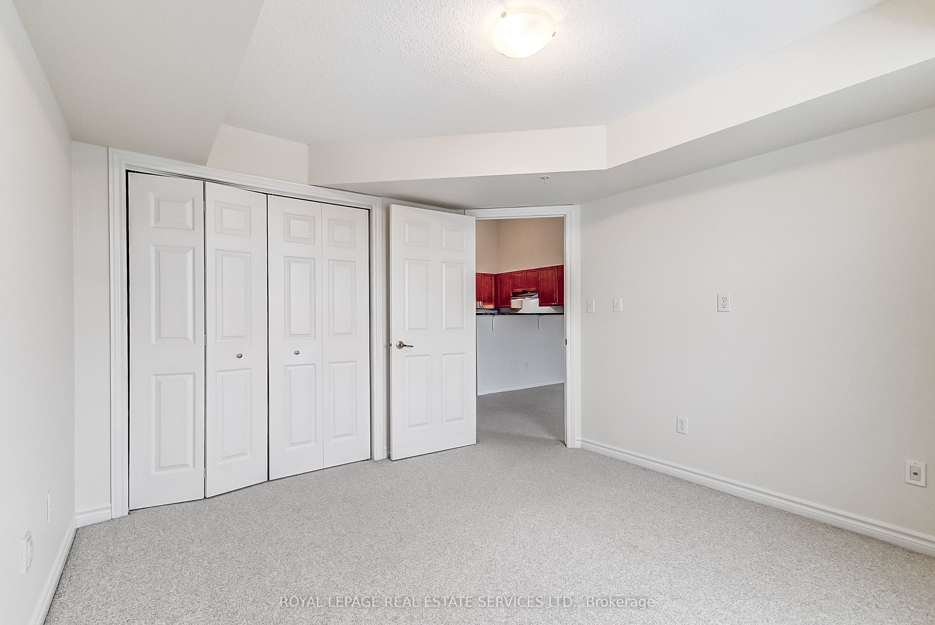 1483 Maple Avenue, #409