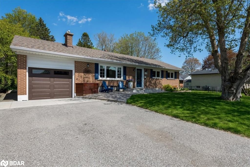 188 ROSSLYN Road Orillia Ontario L3V 5W3
