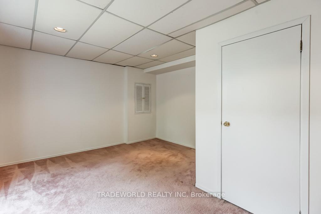 3 Bedrooms Condo at 50 Brookmill, Toronto For sale