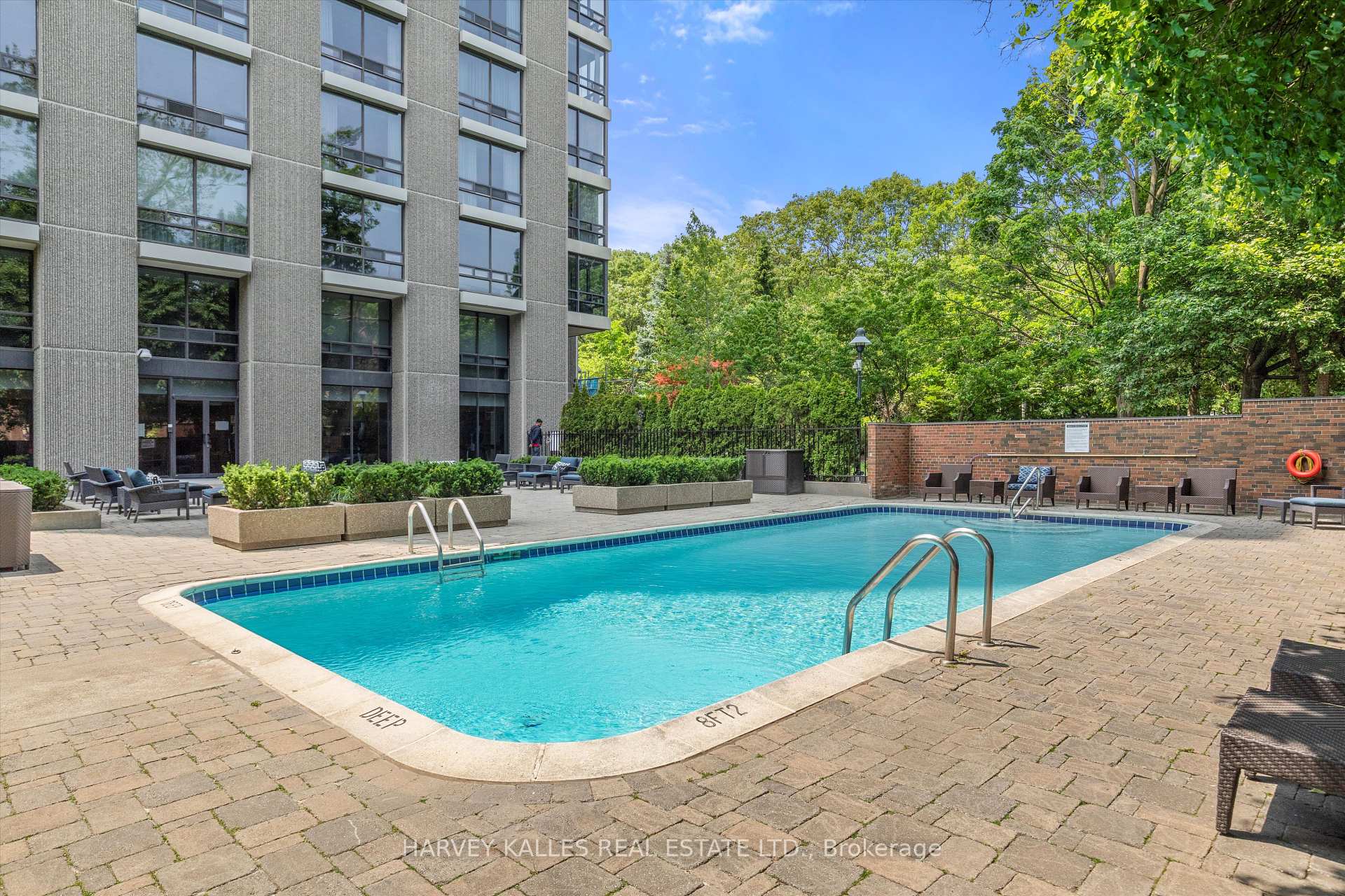 84 Oriole Road