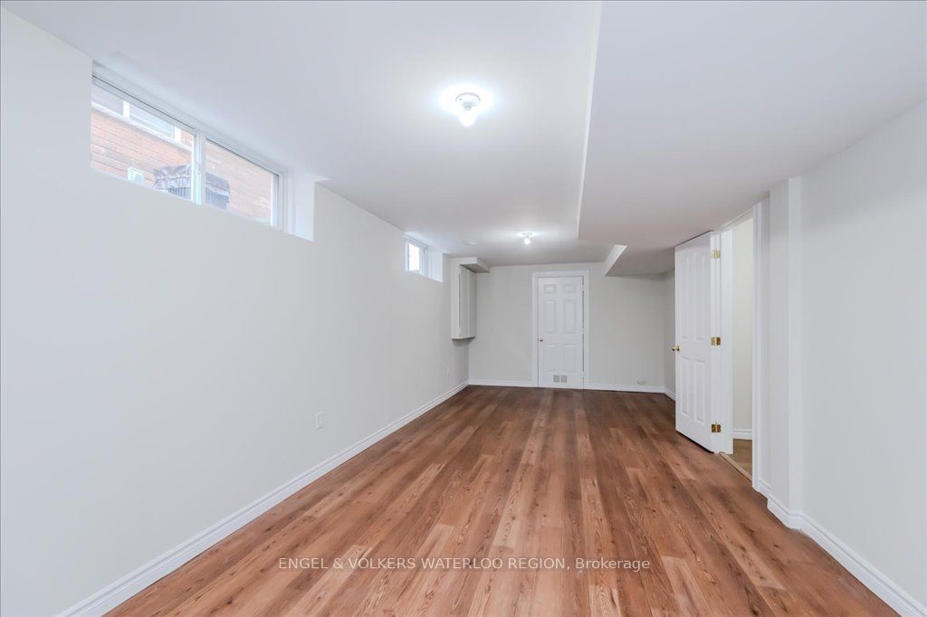 705 Breakwater Crescent