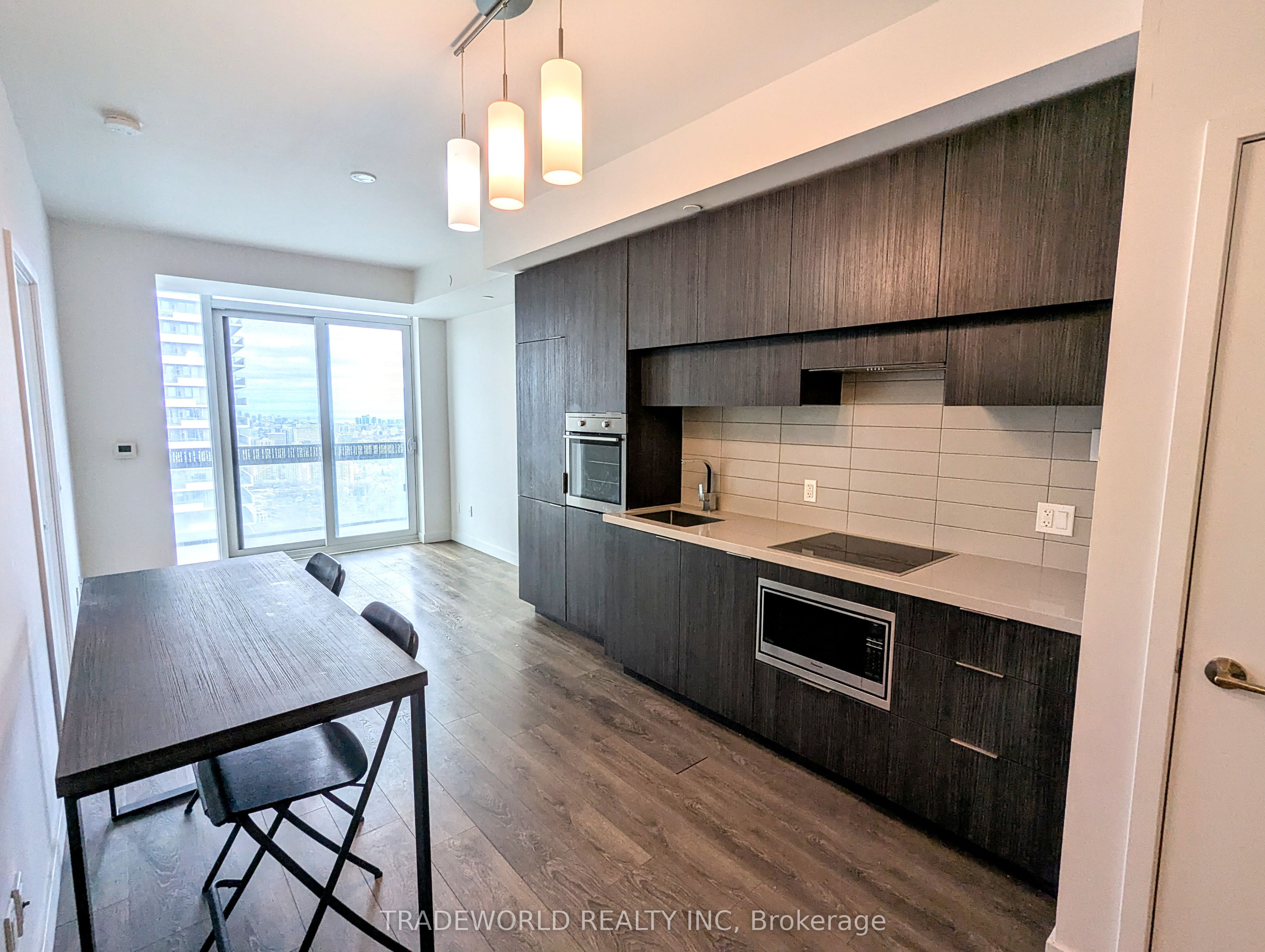 8 Eglinton Avenue E, #4212