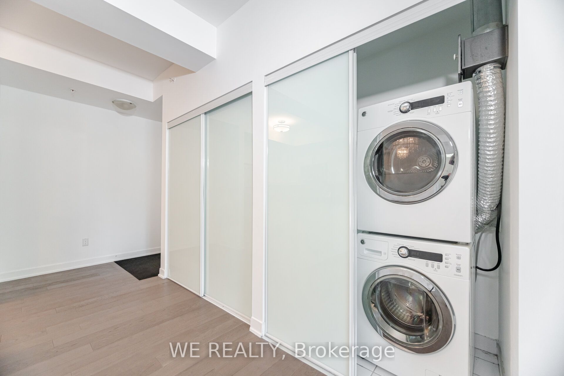 3560 ST CLAIR Avenue E, #224