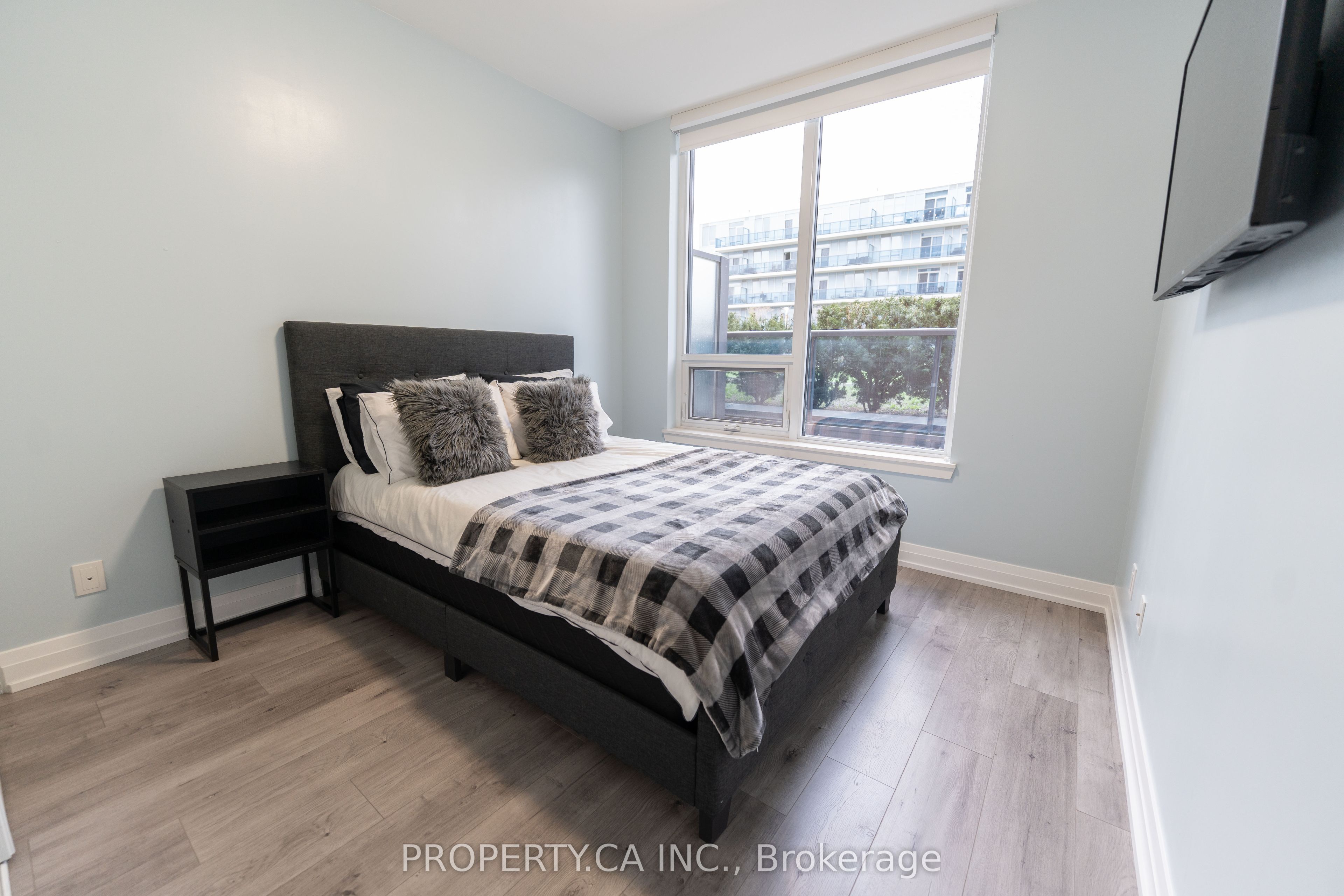 3700 Highway 7 Road, #302