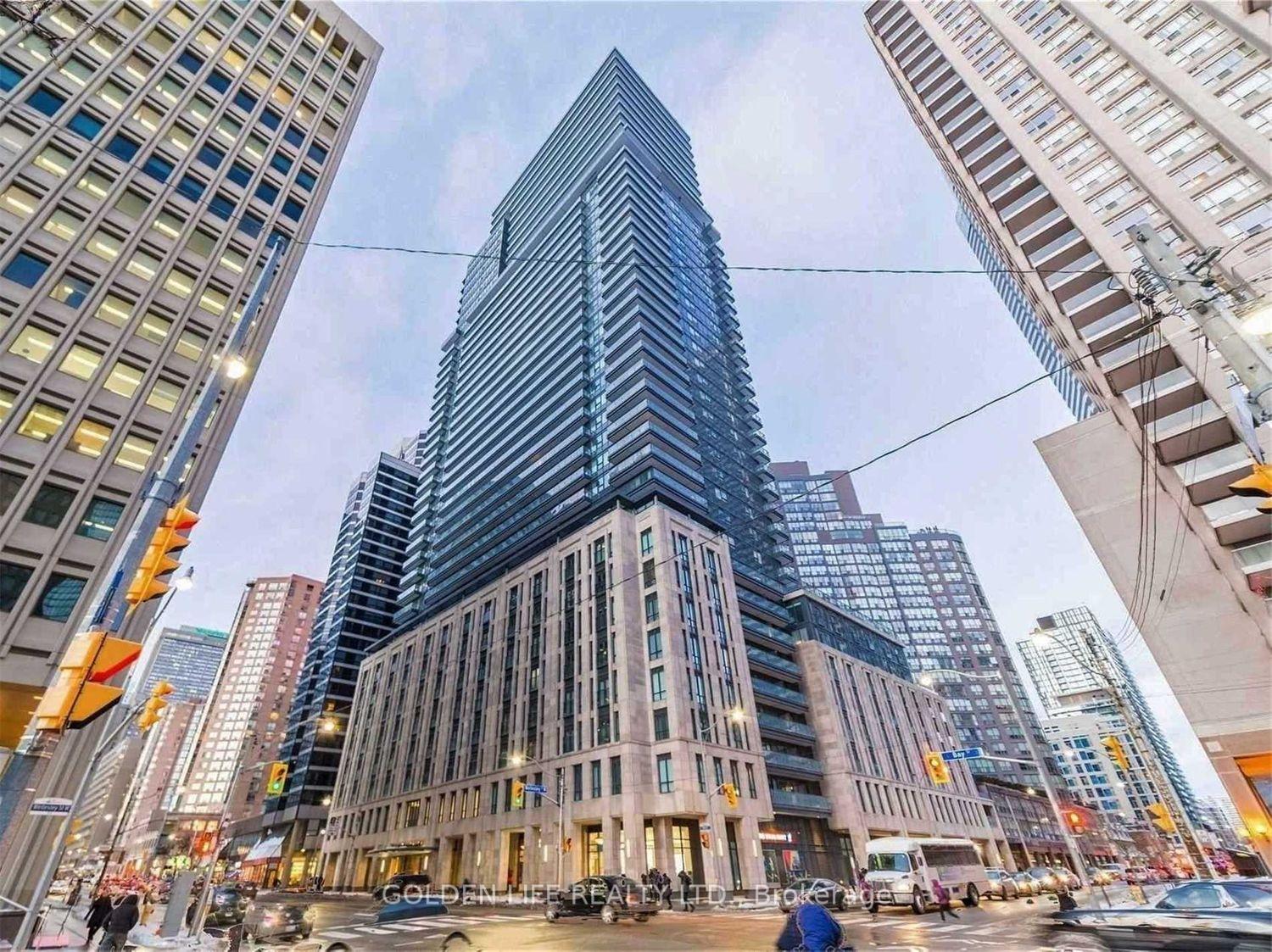 3 Bedrooms Condo at 955 Bay, Toronto For sale