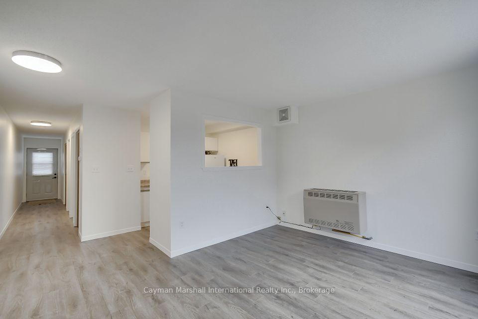 155/157 WOODCHESTER Avenue, Bracebridge, ON P1L 1H8