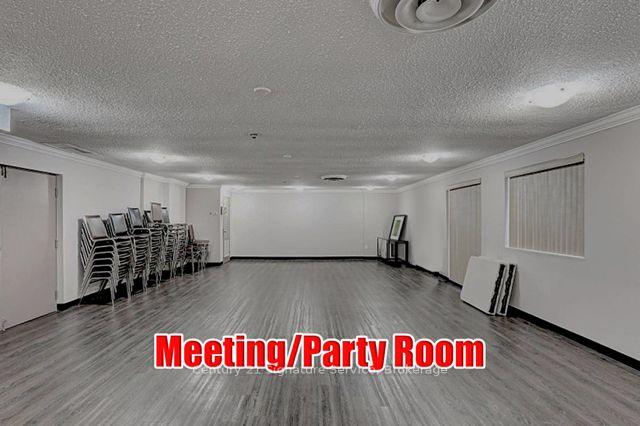2 Bedrooms Condo at 2001 Bonnymede, Mississauga For sale