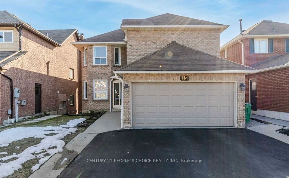 15 Lord Simcoe Drive, Brampton, ON L6S 5G4
