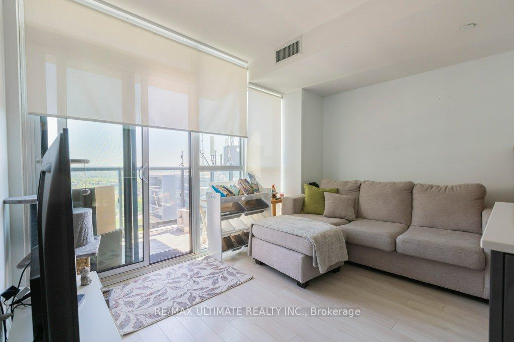 2 Bedrooms Condo at 1461 Lawrence, Toronto For sale