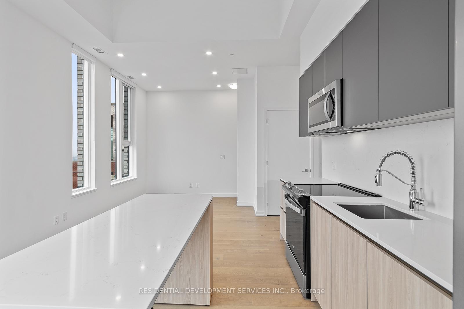 3 Bedrooms Condo at 3100 Keele,  Toronto For sale