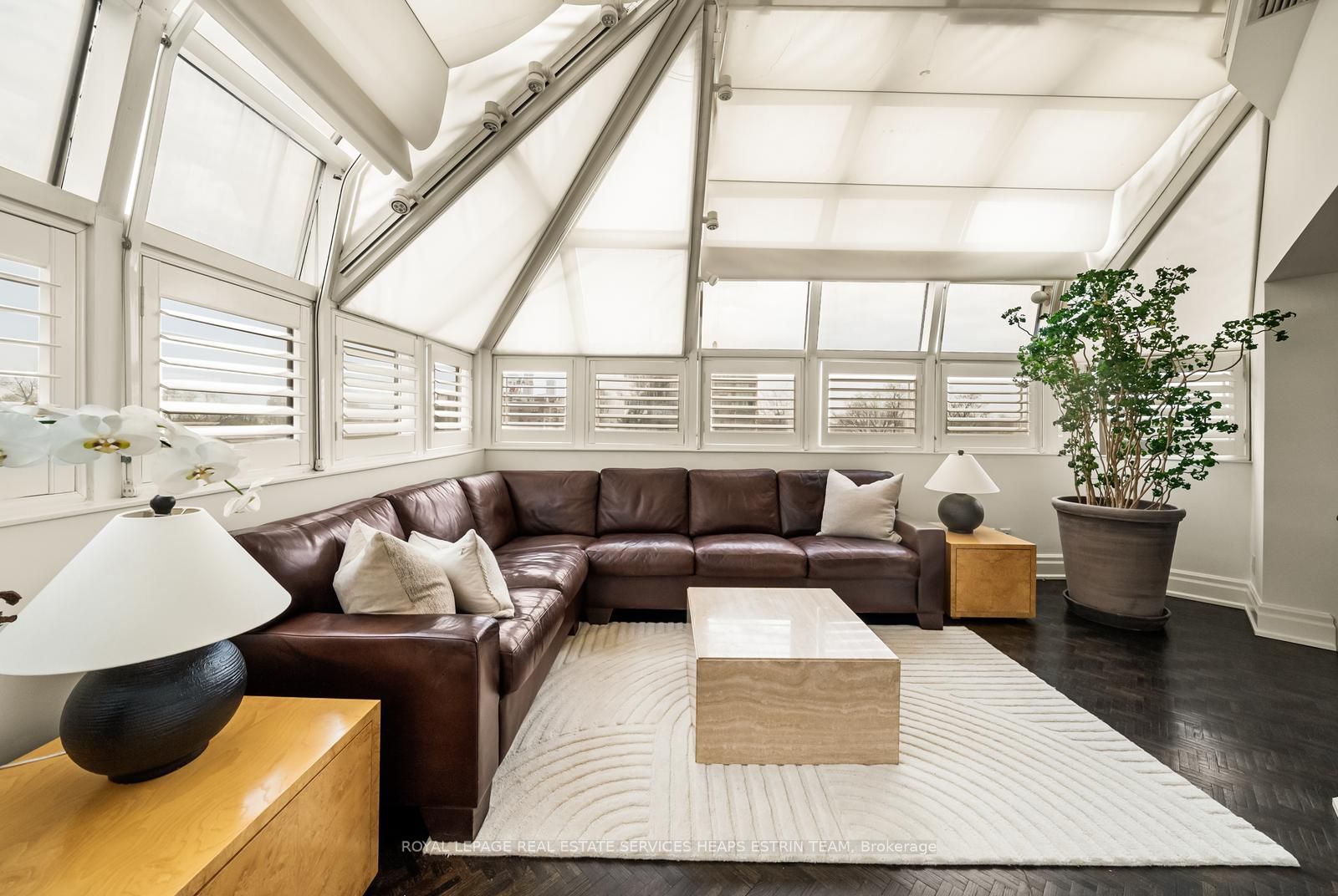 2 Lynwood Avenue, #PH1