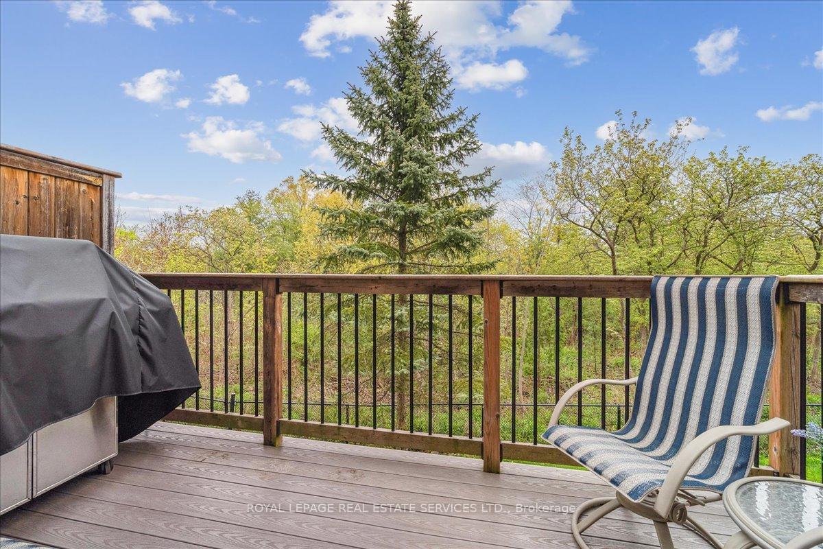 3 Bedrooms Condo at 2250 Rockingham, Oakville For sale