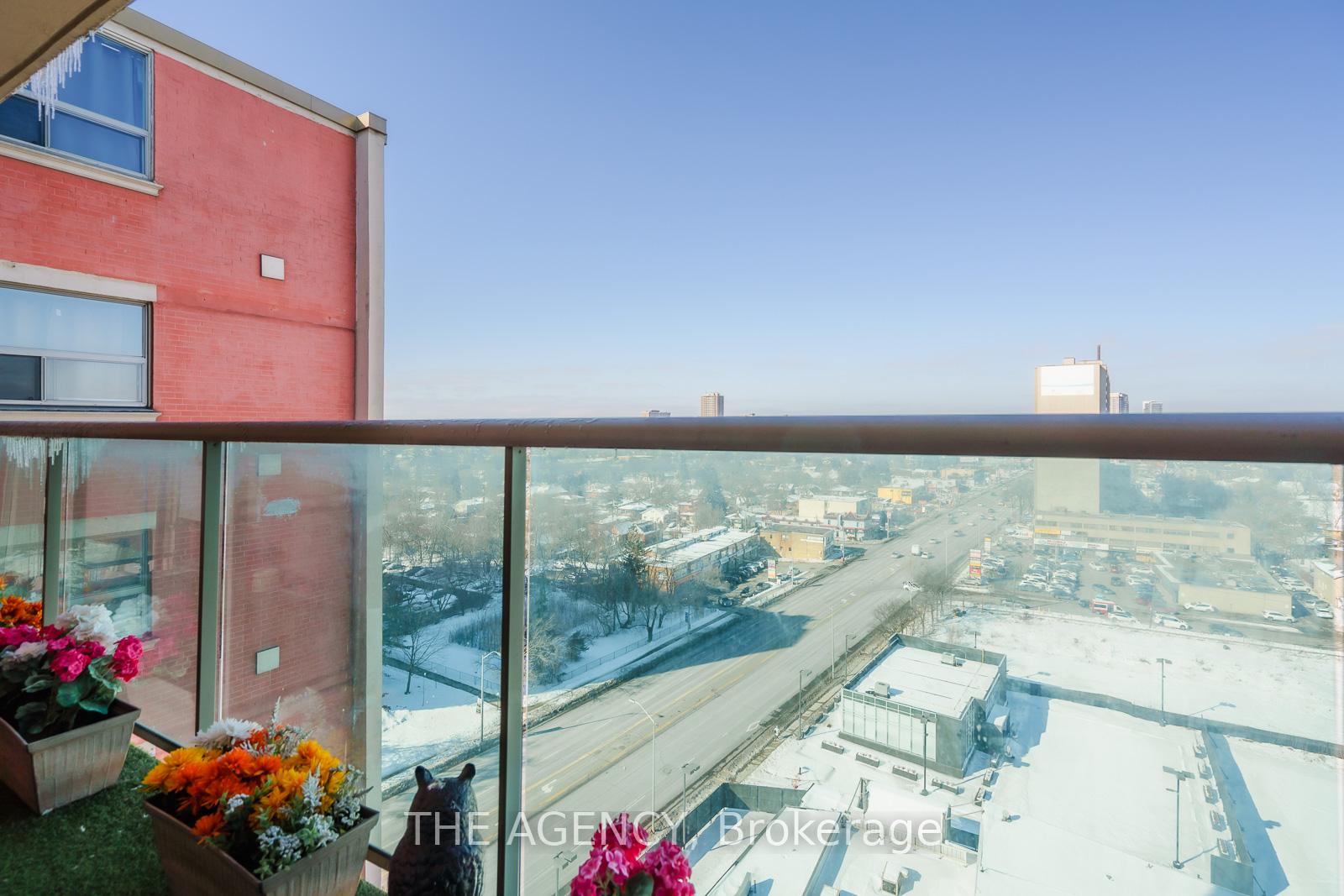 2 Bedrooms Co-op at 5949 Yonge, Toronto For sale