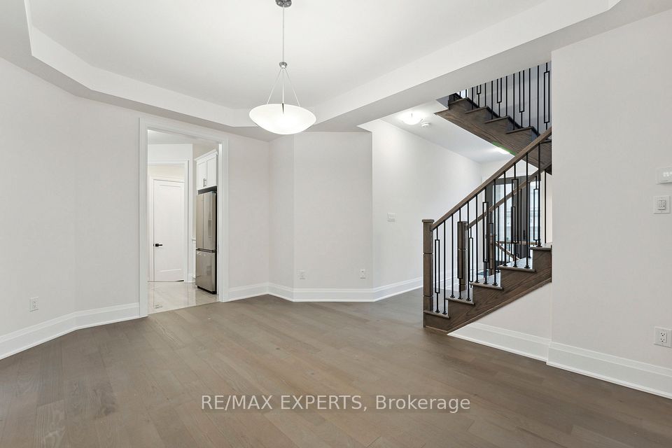 7 Kessler Drive