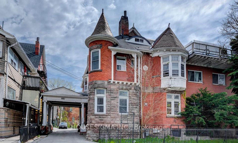 661 Huron
