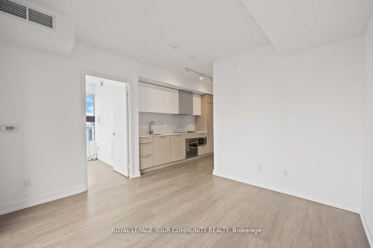 2 Bedrooms Condo at 19 Western Battery, Toronto For sale
