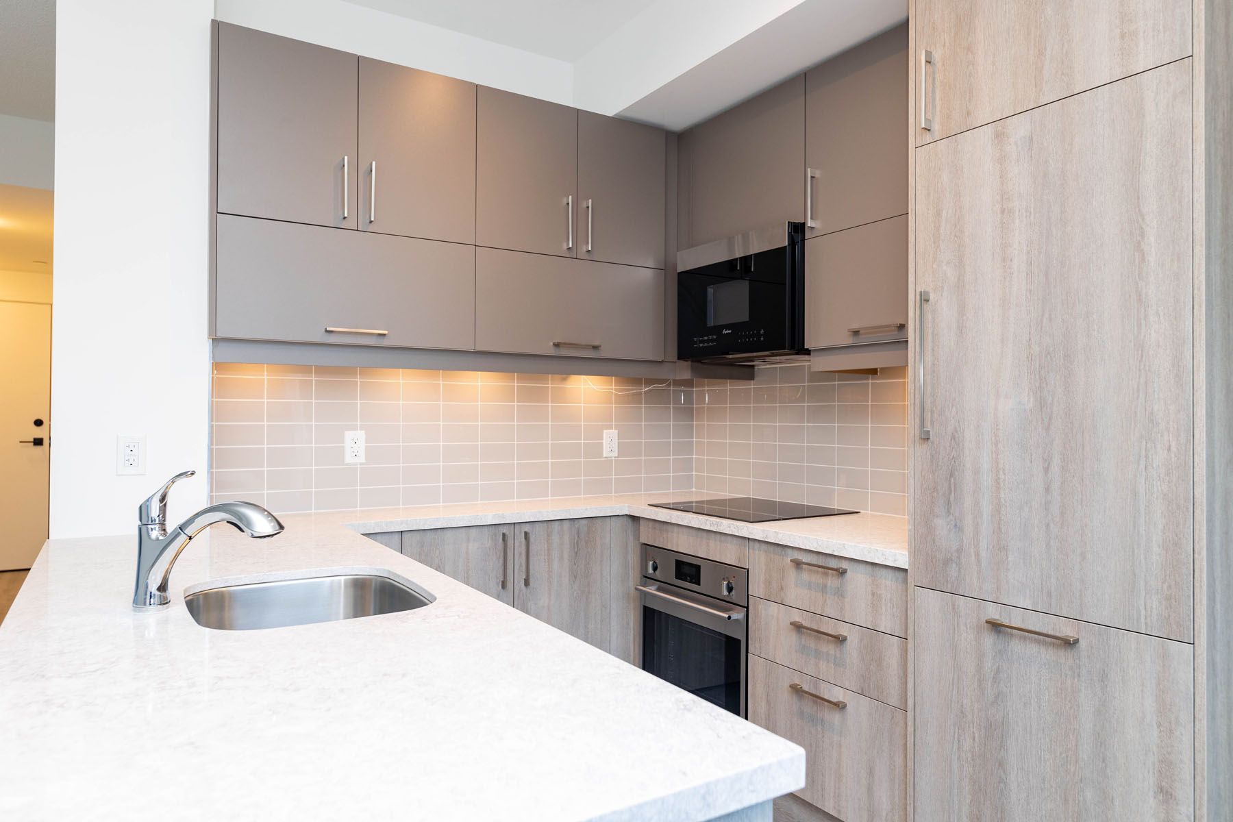38 Simcoe Promenade Circle 608C