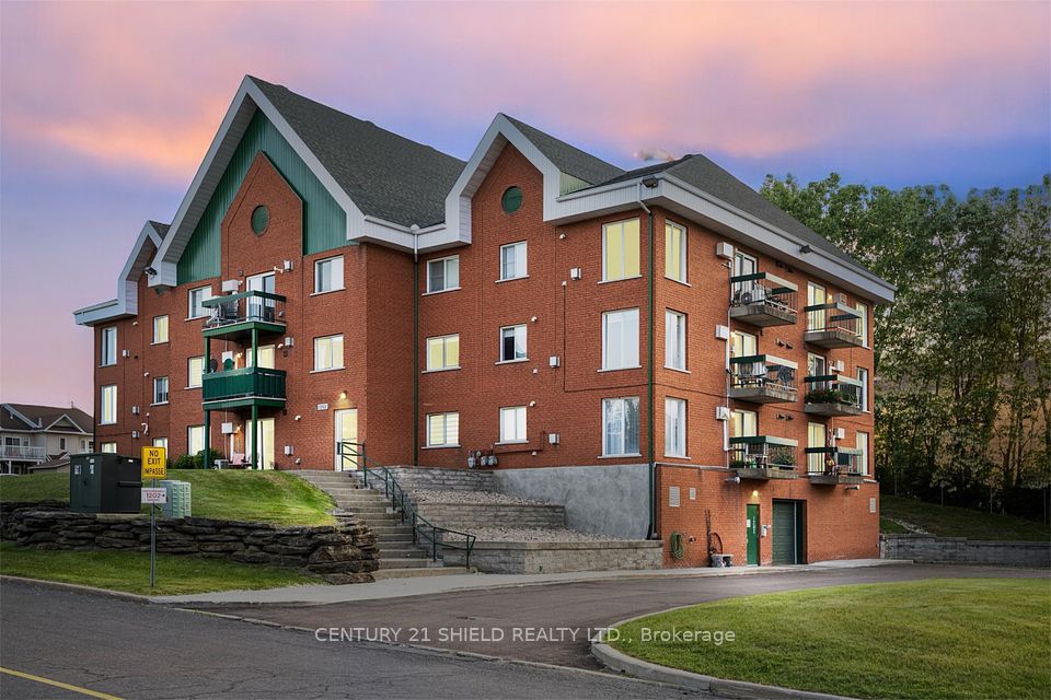 1202 Clement