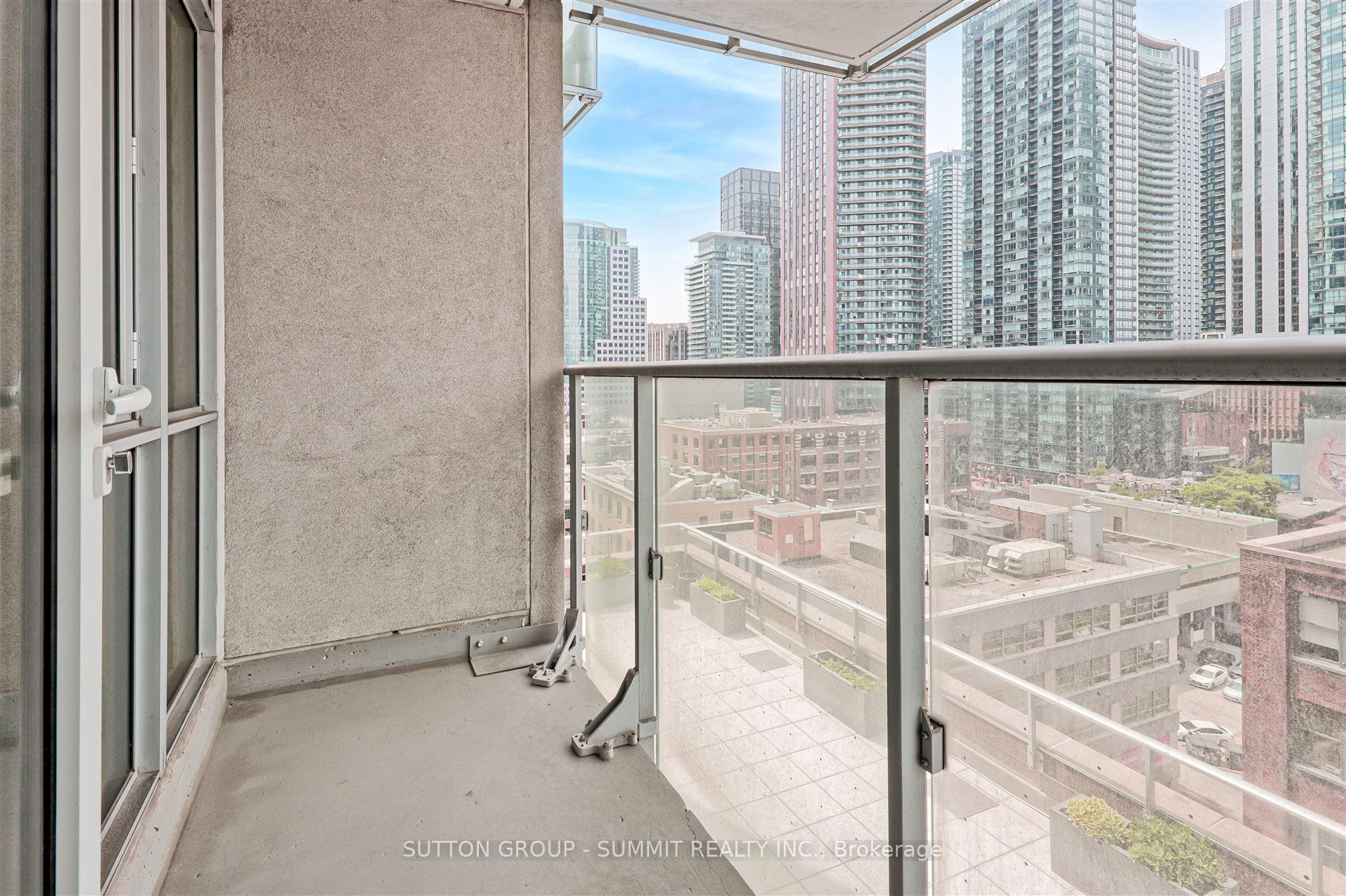 1 Bedroom Condo at 30 NELSON, Toronto For sale