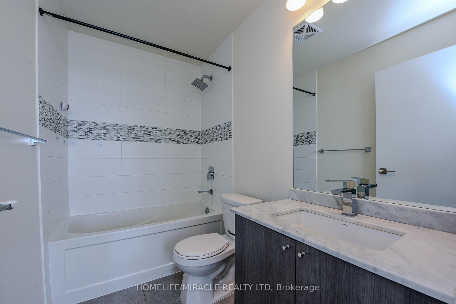2 Bedrooms Condo at 4011 Brickstone,  Mississauga For sale