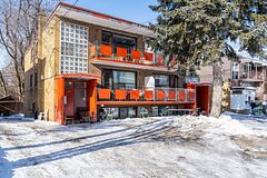 58 Garthdale Court W