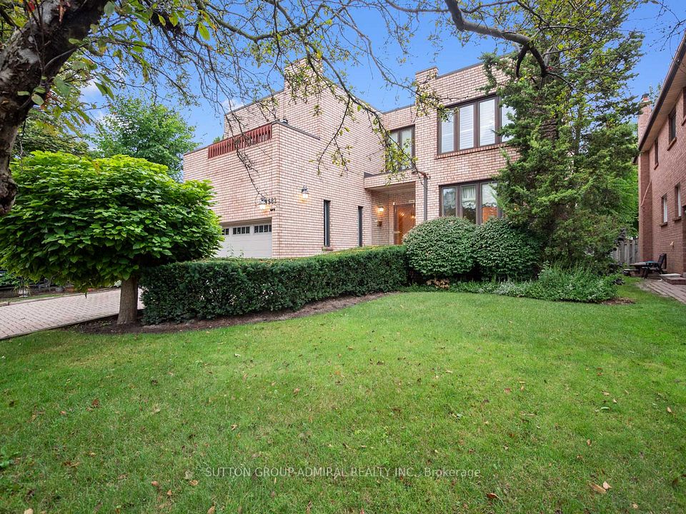 582 Spring Gate Boulevard, Vaughan, ON L4J 5B8