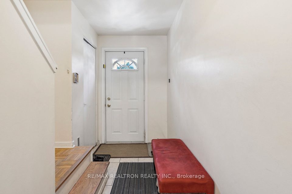 5 Nebula Starway, Toronto, ON M2J 1M7