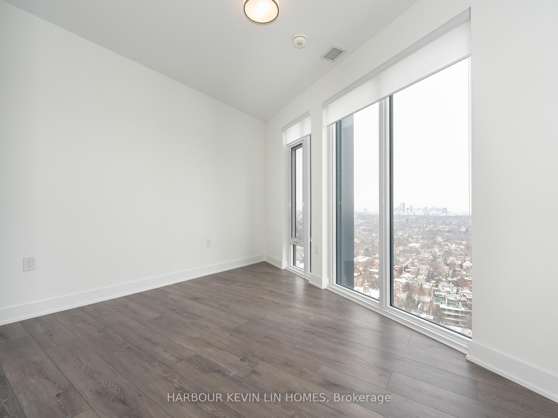 2 Bedrooms Condo at 575 Bloor, Toronto For sale
