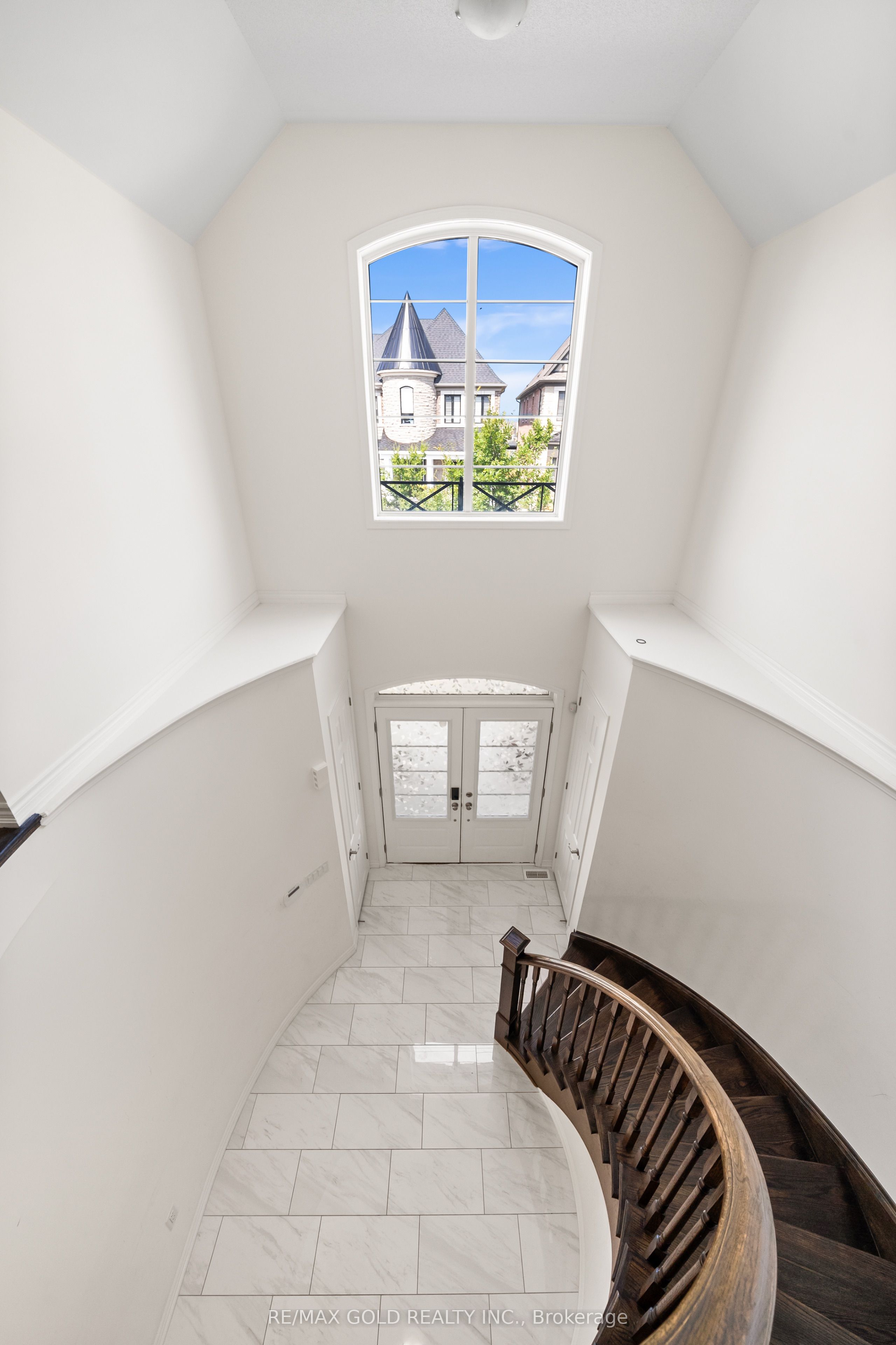 31 Streamside Street