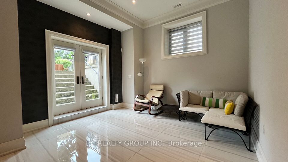 106 Kingsdale
