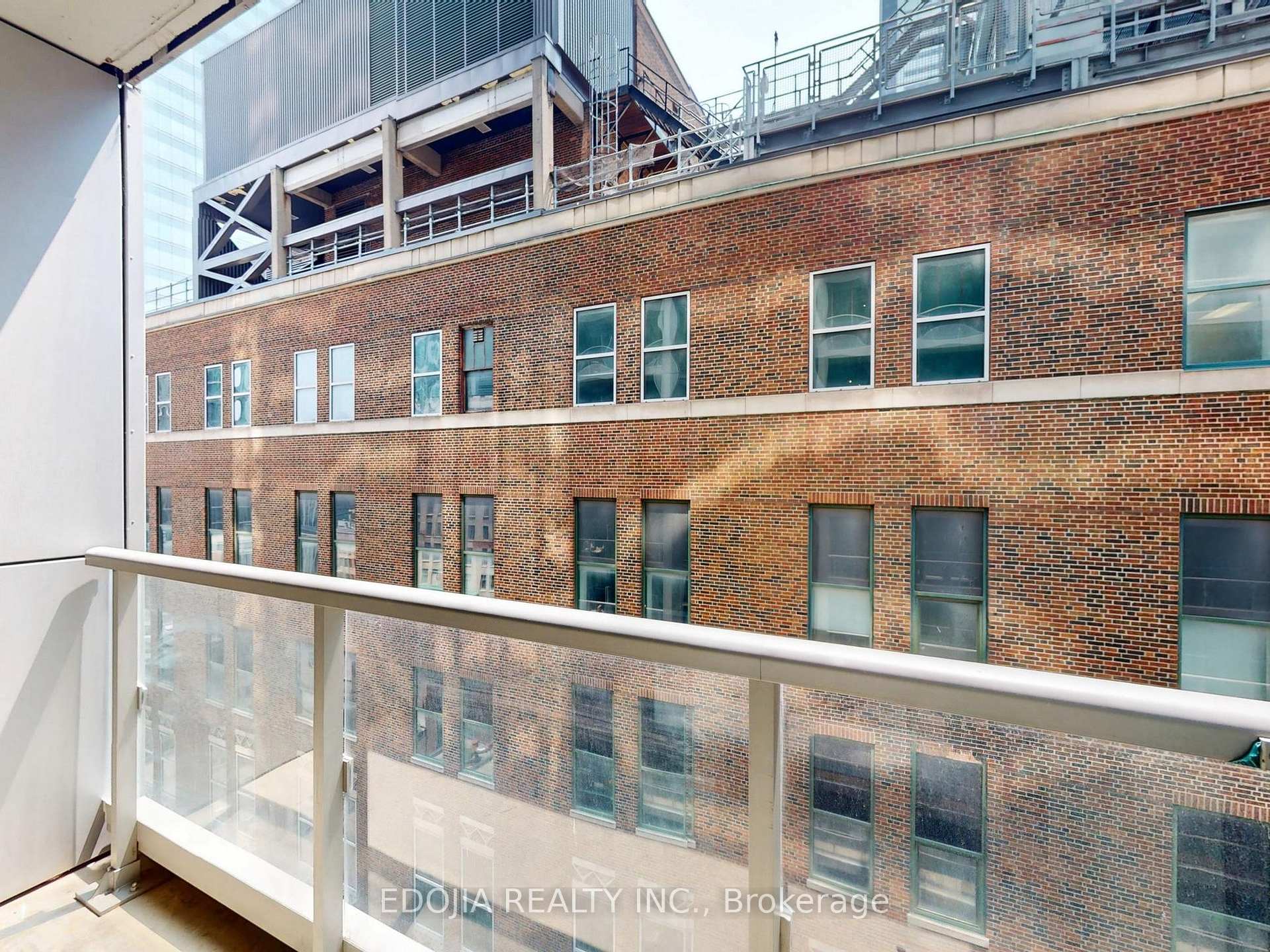 1 Bedroom Condo at 70 Temperance, Toronto For sale