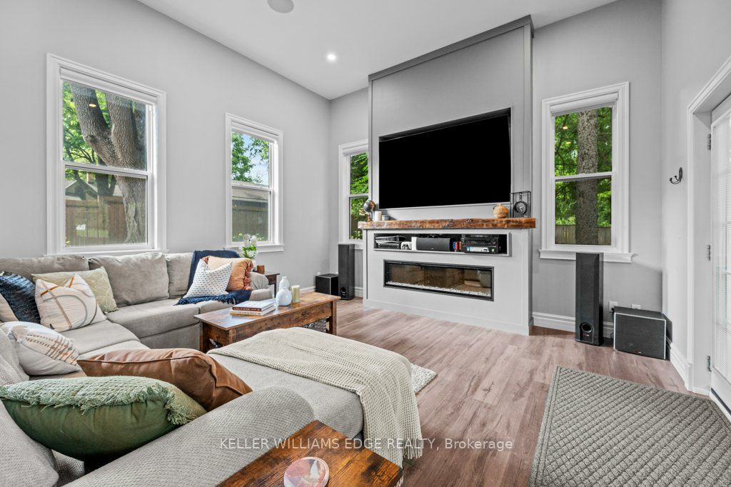 89 Lynden Rd Road