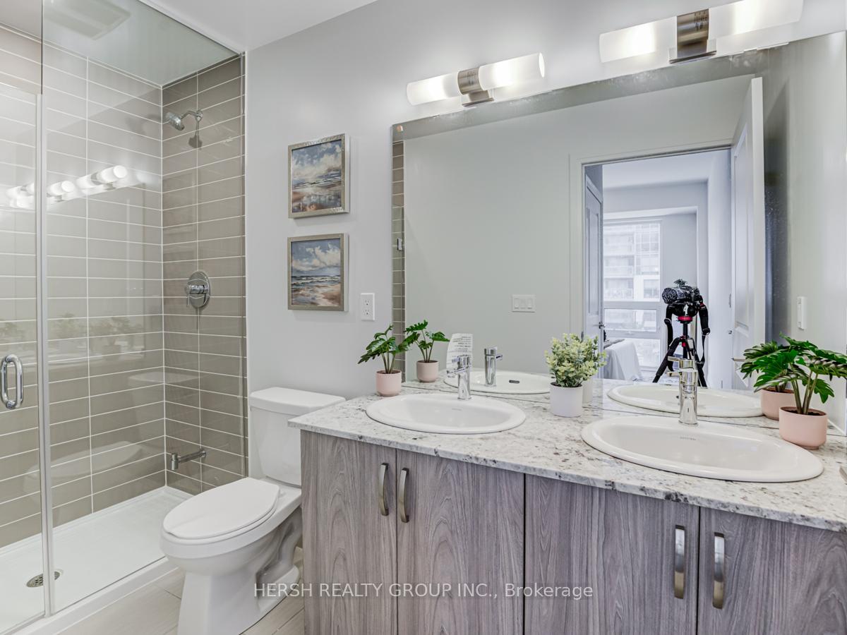 4 Bedrooms Condo at 10 Meadowglen,  Toronto For sale