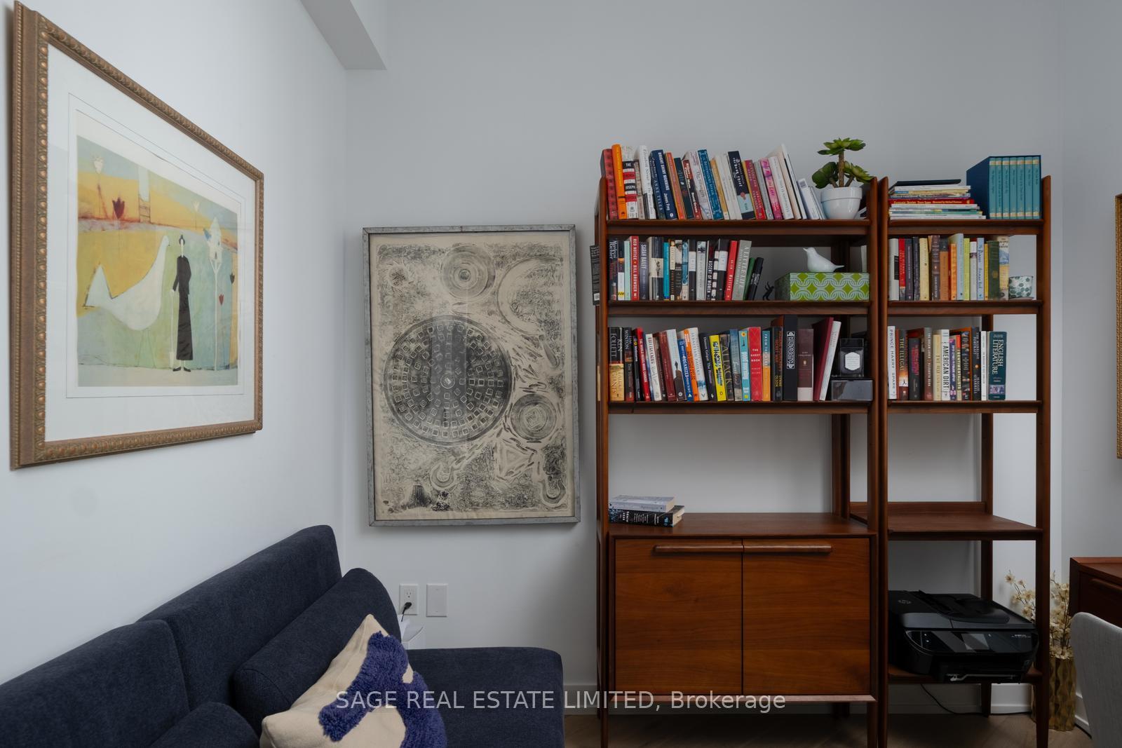 3 Bedrooms Condo at 200 Sudbury, Toronto For sale