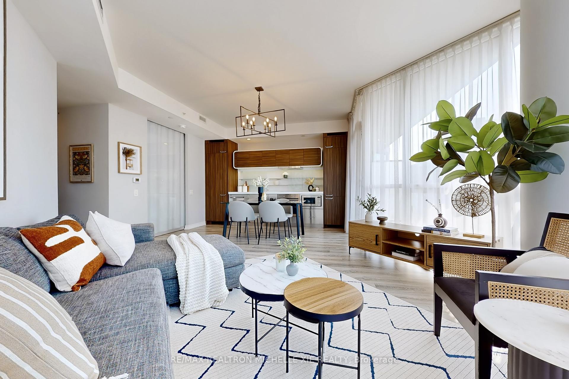 2 Bedrooms Condo at 45 Charles, Toronto For sale