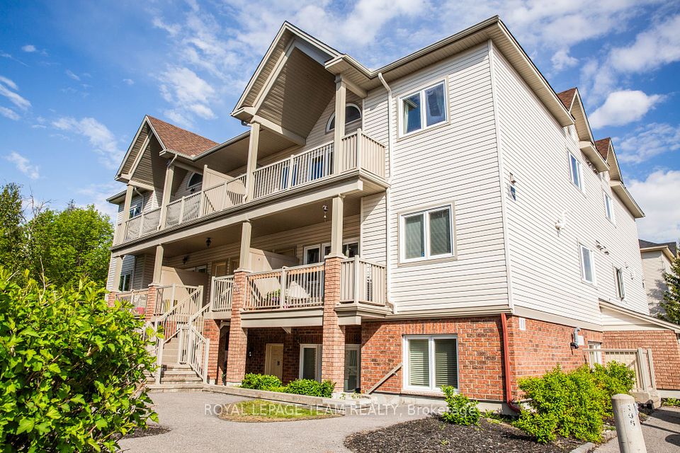 1113 Stittsville Main